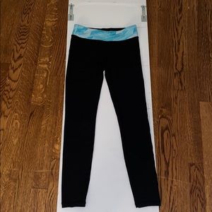 Black Ivivva leggings